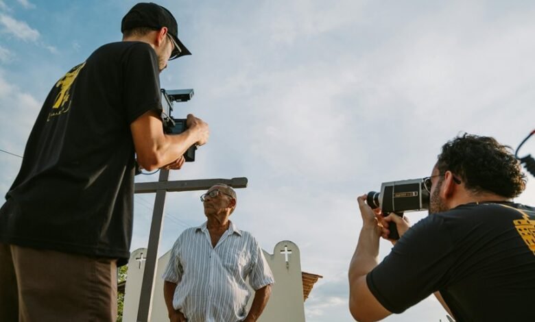 how kannadacine com operates